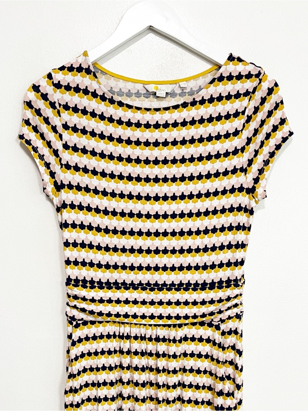 BOGO! Boden Amelie Jersey Dress in Tuscan Sun Scallop Petal Print 6 - Picture 6 of 10